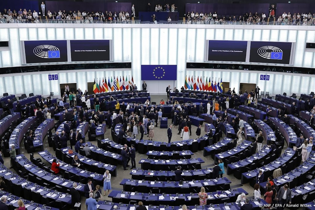 Liberalen in Europees Parlement opnieuw achter Von der Leyen