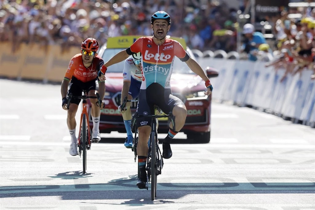 Belg Campenaerts wint achttiende etappe Tour