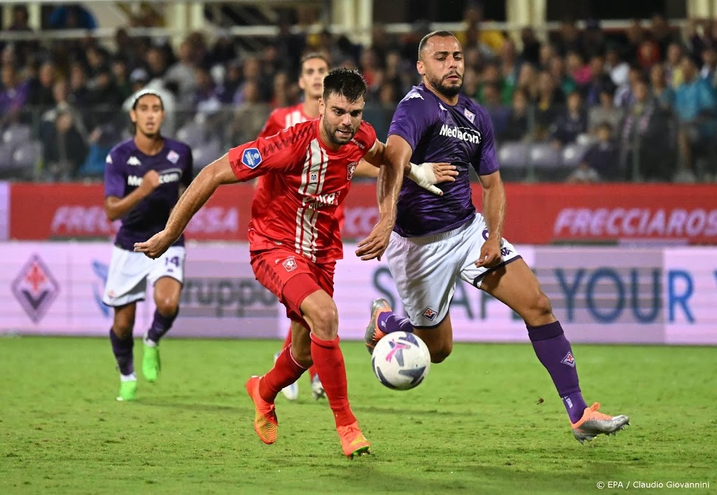 FC Twente houdt schade bij Fiorentina (2-1) in play-offs beperkt