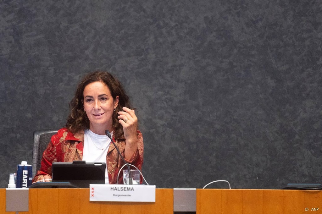 Halsema tegen studenten: jullie kunnen rem zetten op besmettingen