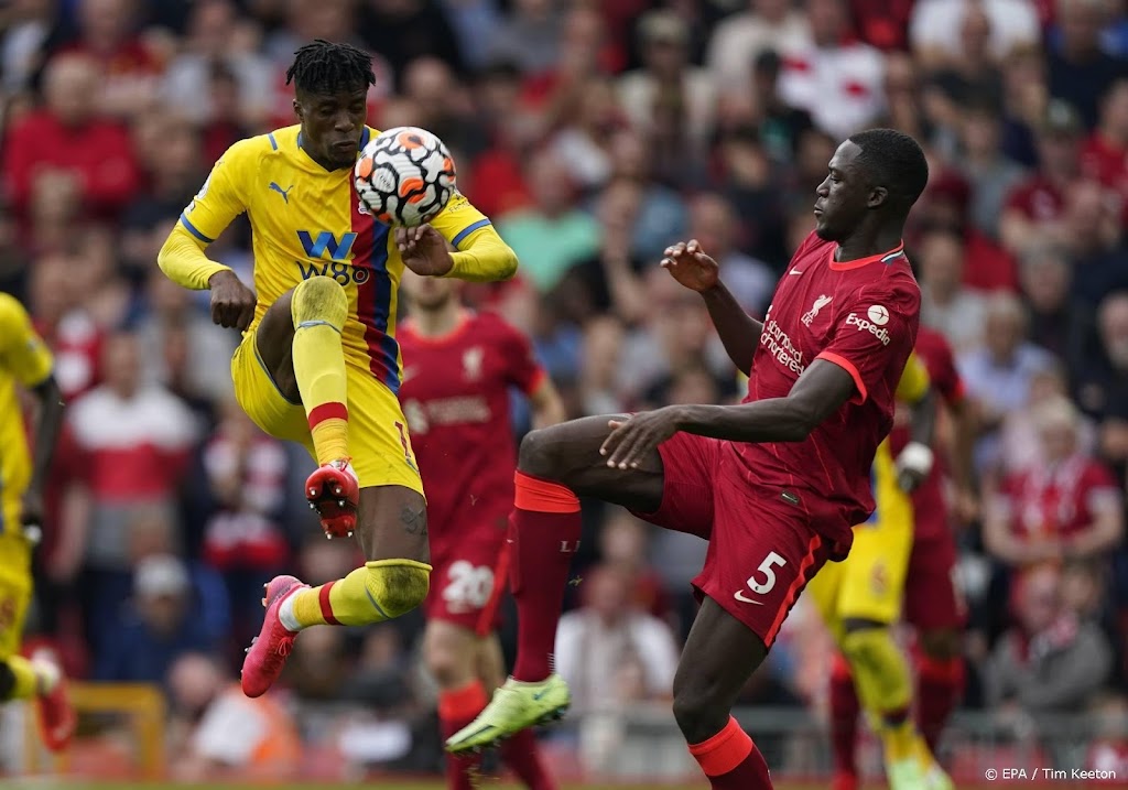 Liverpool koploper na zege (3-0), Manchester City speelt gelijk
