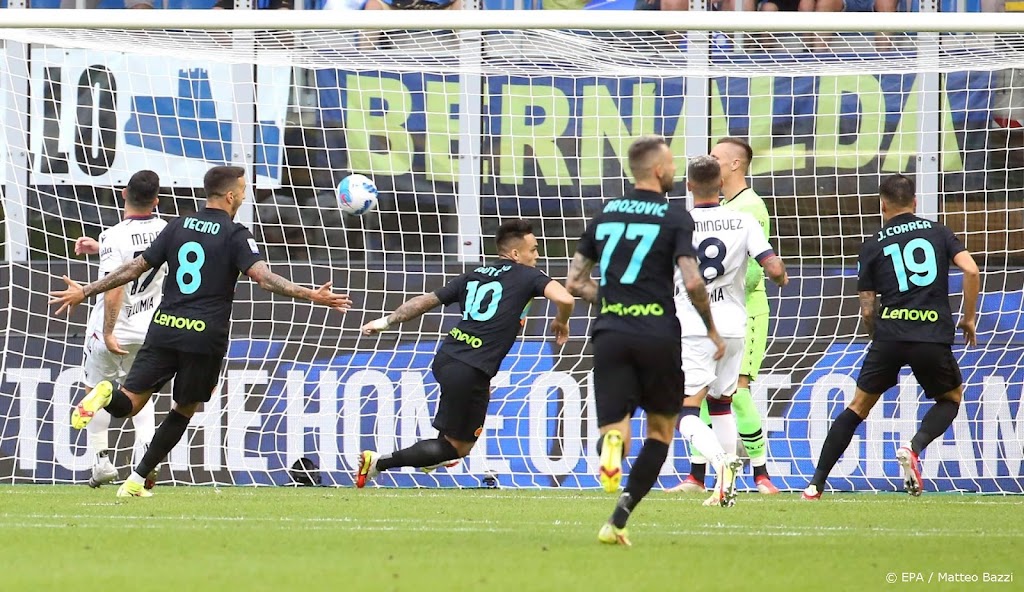 Inter haalt met De Vrij en Dumfries hard uit tegen Bologna