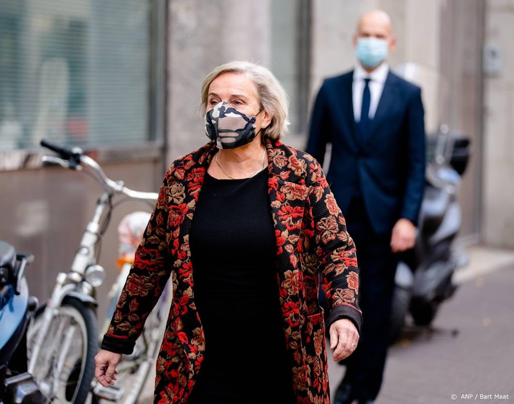 Minister Bijleveld: verstandig dat koning terugkwam van vakantie