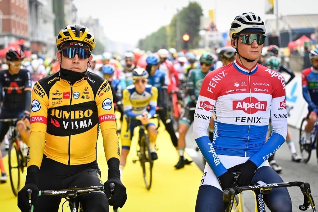 Van der Poel wint Ronde van Vlaanderen na bloedstollende sprint