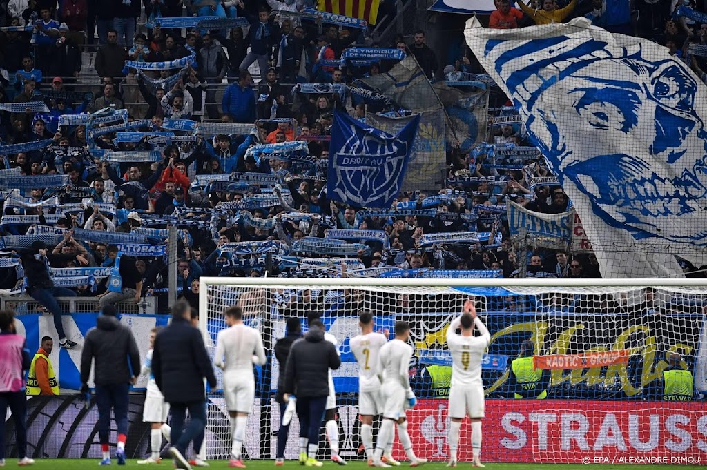 Voetbalclub Marseille wedstrijd zonder publiek om wangedrag fans