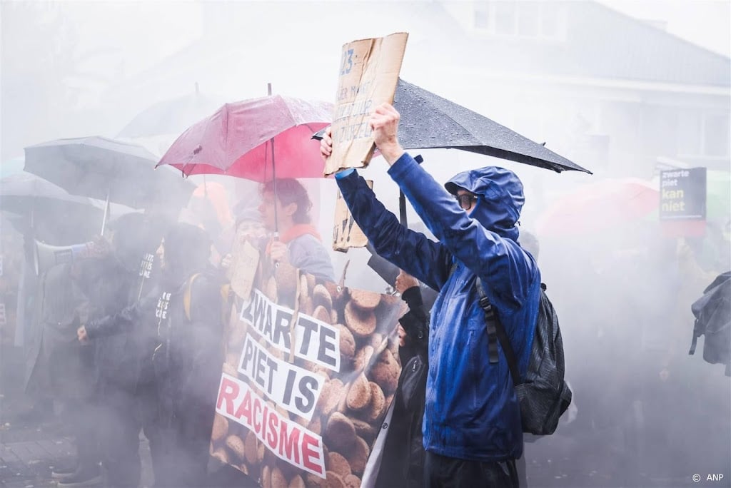 Kick Out Zwarte Piet vertrokken uit De Lier