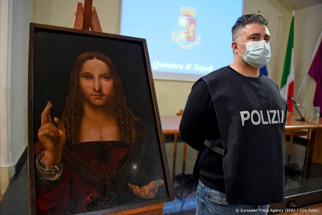 Politie vindt gestolen kopie van Leonardo's Salvator Mundi