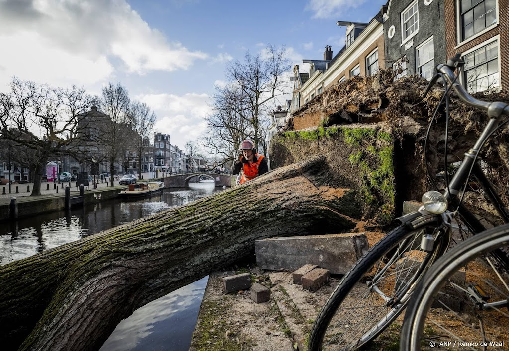 Aantal stormschademeldingen bij verzekeraars loopt verder op