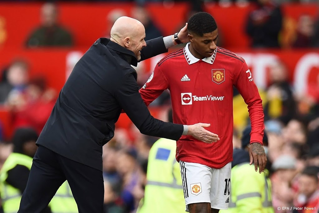 United verslaat Leicester en nadert tweede plaats in Engeland