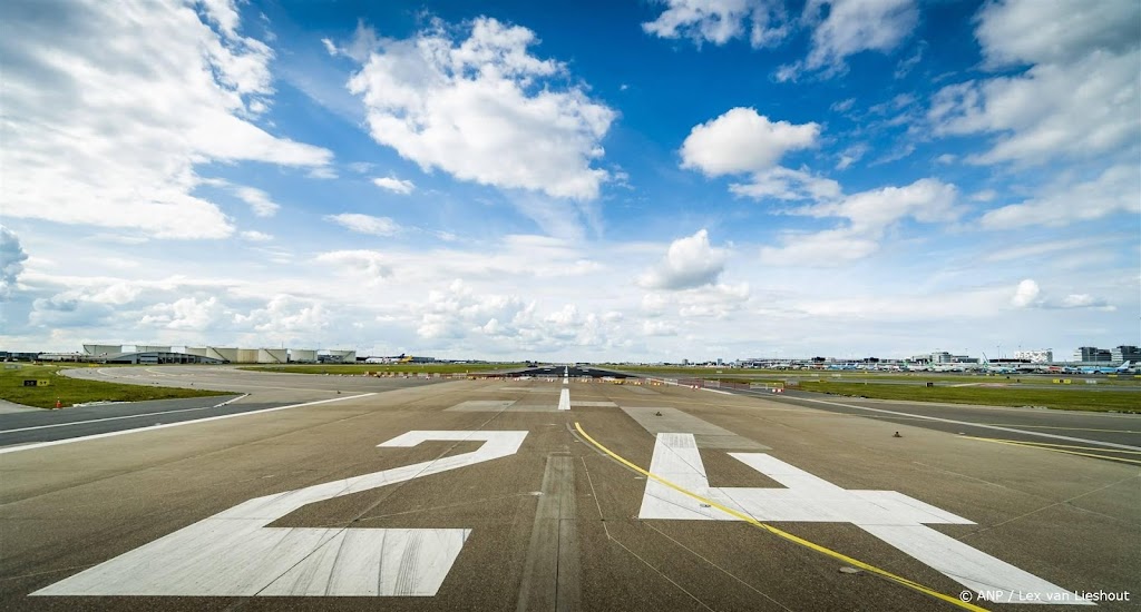Kaagbaan op Schiphol negen weken dicht om onderhoud