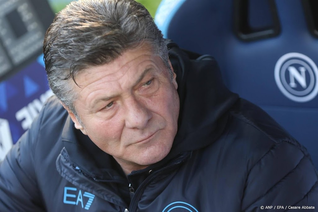 Napoli ontslaat trainer Mazzarri twee dagen voor duel met Barcelona