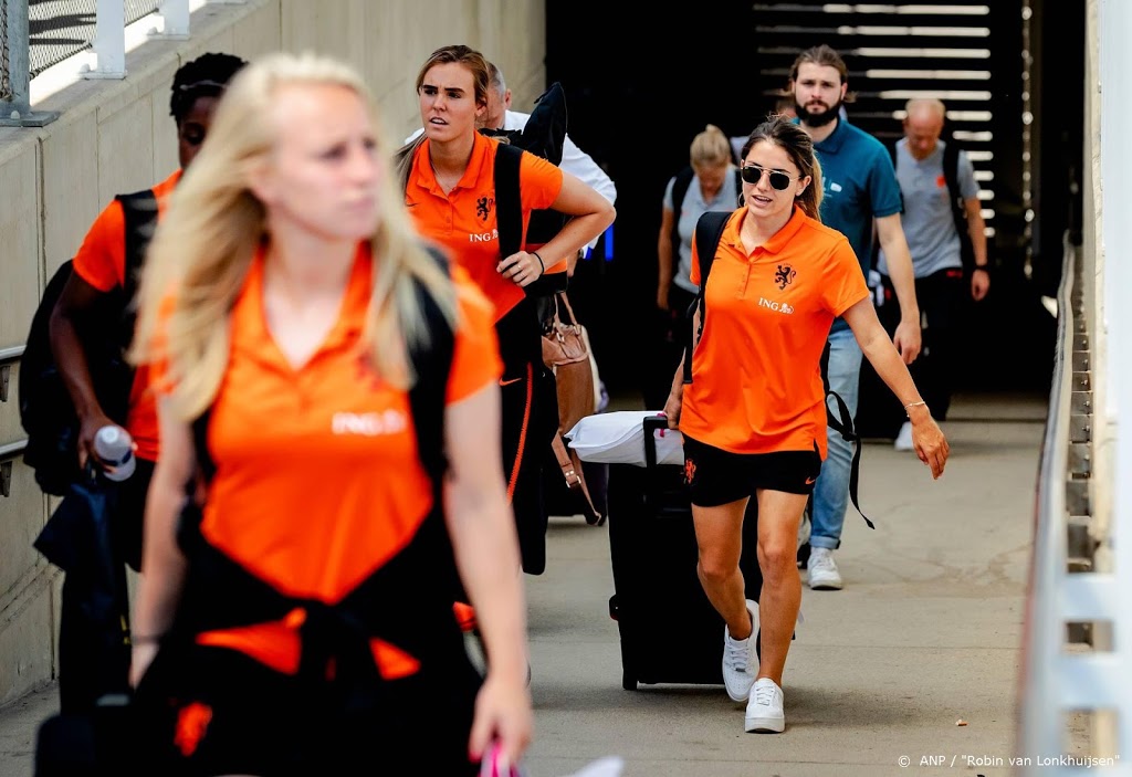 Voetbalsters Oranje voorlopig niet in actie
