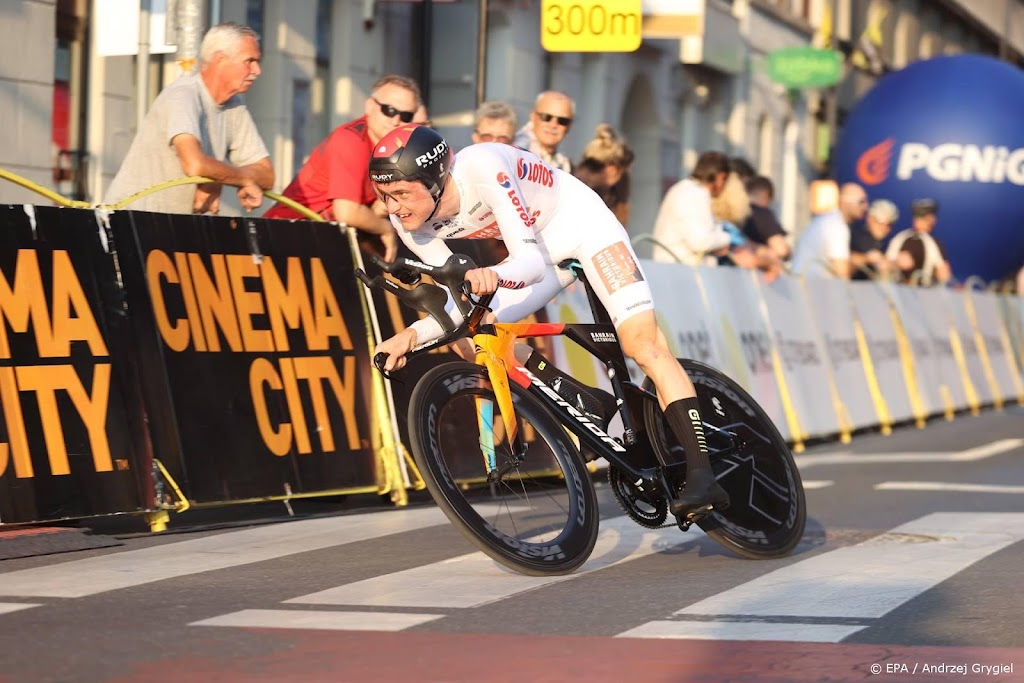 Mohoric wint klassieker Milaan-Sanremo, Van der Poel derde