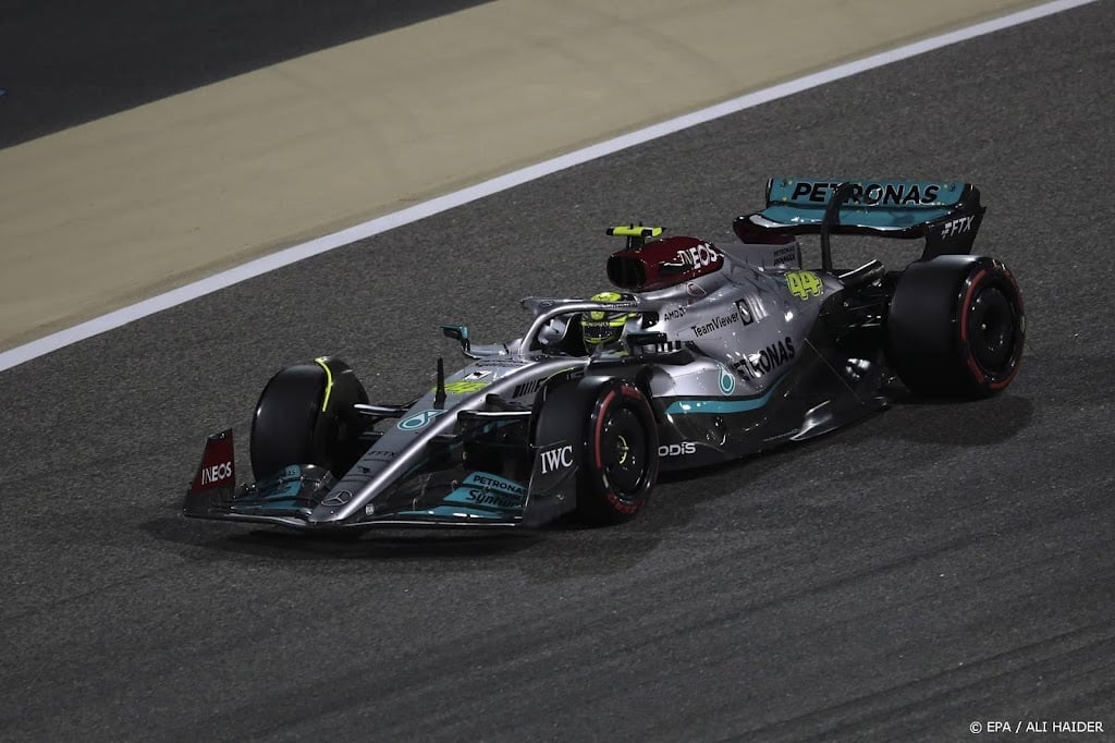 Hamilton: Ferrari en Red Bull nu van ander niveau