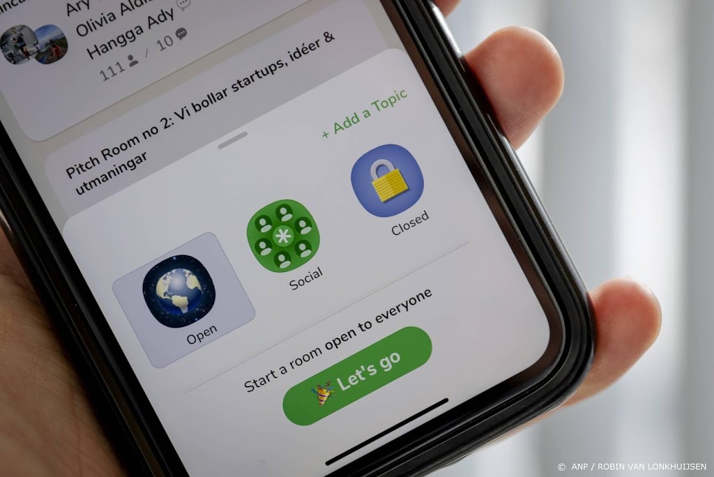 Meer geld voor audio-app Clubhouse, Facebook ontvouwt eigen plan