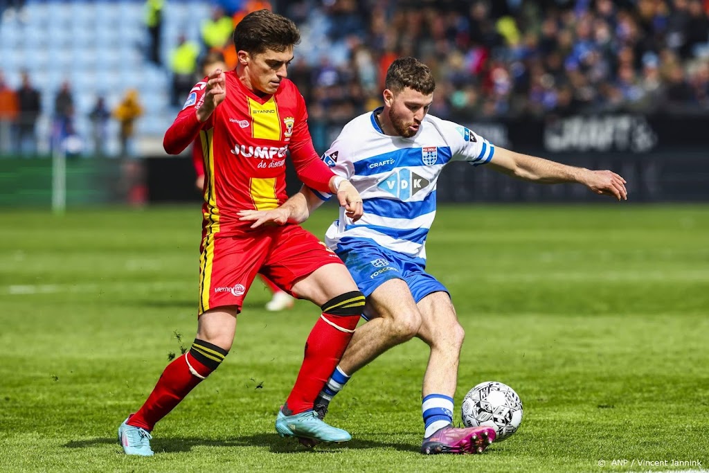 AZ neemt verdediger De Wit over van PEC Zwolle