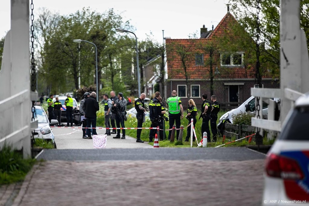 Tientallen agenten betrokken bij achtervolging overvallers