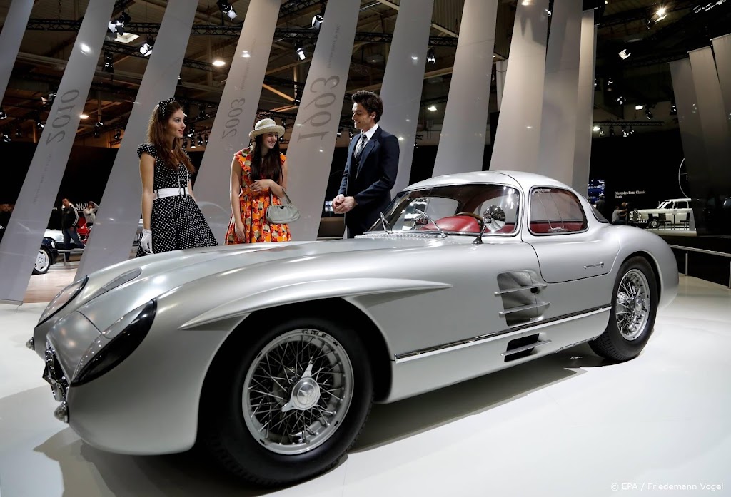 Mercedes-Benz veilt 300 SLR Uhlenhaut Coupé voor 135 miljoen euro