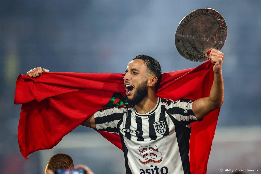 Heracles Almelo pakt titel in Keuken Kampioen Divisie