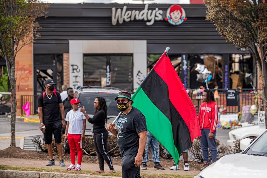 Agent verdacht van doden man in Atlanta geeft zichzelf aan