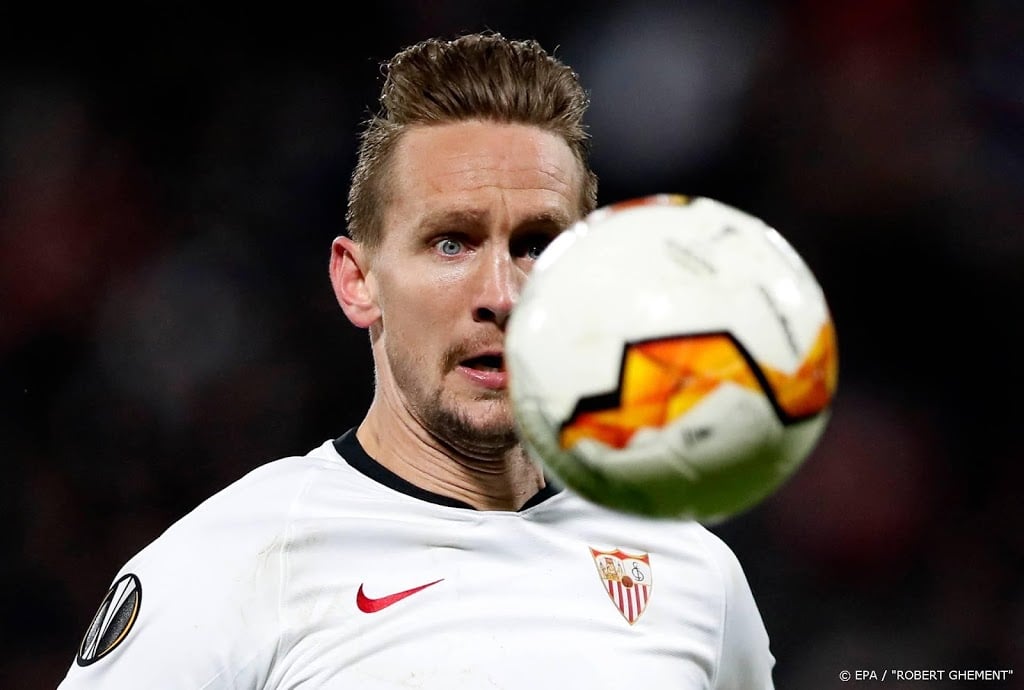 Sevilla met Luuk de Jong tegen FC Barcelona