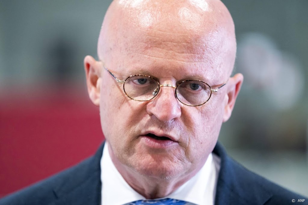 Grapperhaus: politie en hulpdiensten binnenkort beperkt inzetbaar