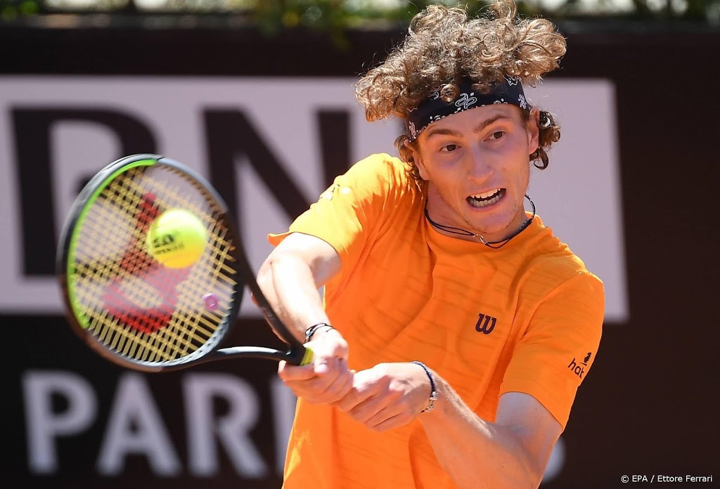 Tennissers Roeblev en Humbert in finale grastoernooi Halle