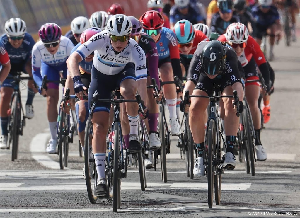 Wielrenster Kool wint tweede etappe in Baloise Ladies Tour