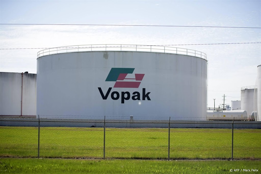 Vopak verkoopt drie terminals Rotterdam voor ruim 400 miljoen