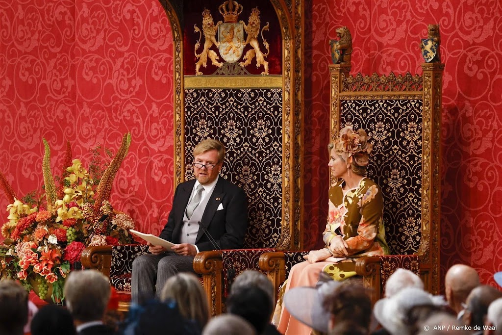 Koning in troonrede: maatschappelijk weefsel verdient bescherming