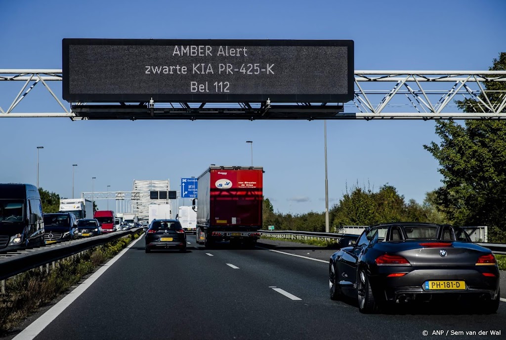 Politie: eerst overleg, dan zoektocht naar Hebe en Sanne hervat