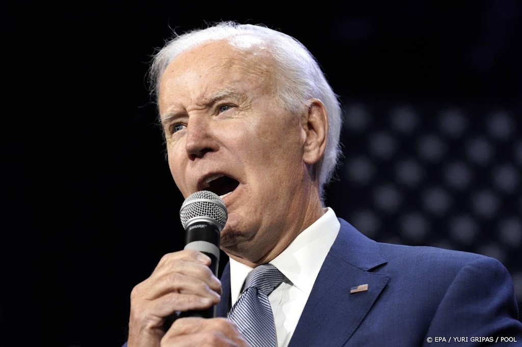 Biden vraagt Amerikaanse oliebedrijven meer olie te produceren