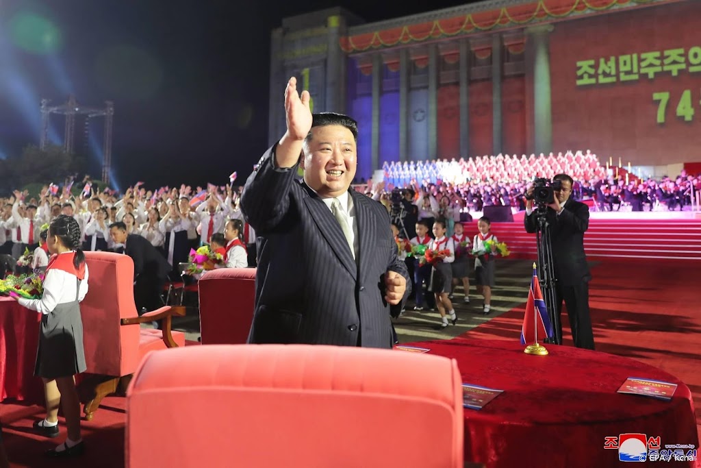 Kim Jong-un: verdere bedreigingen met kernwapens beantwoorden