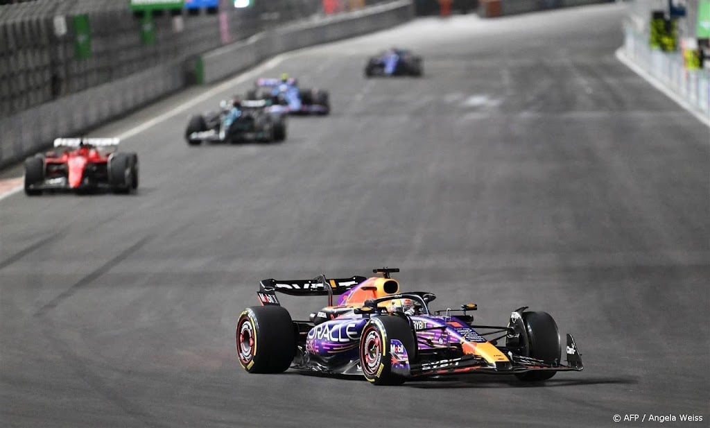 Tijdstraf voor Verstappen tijdens Grote Prijs van Las Vegas