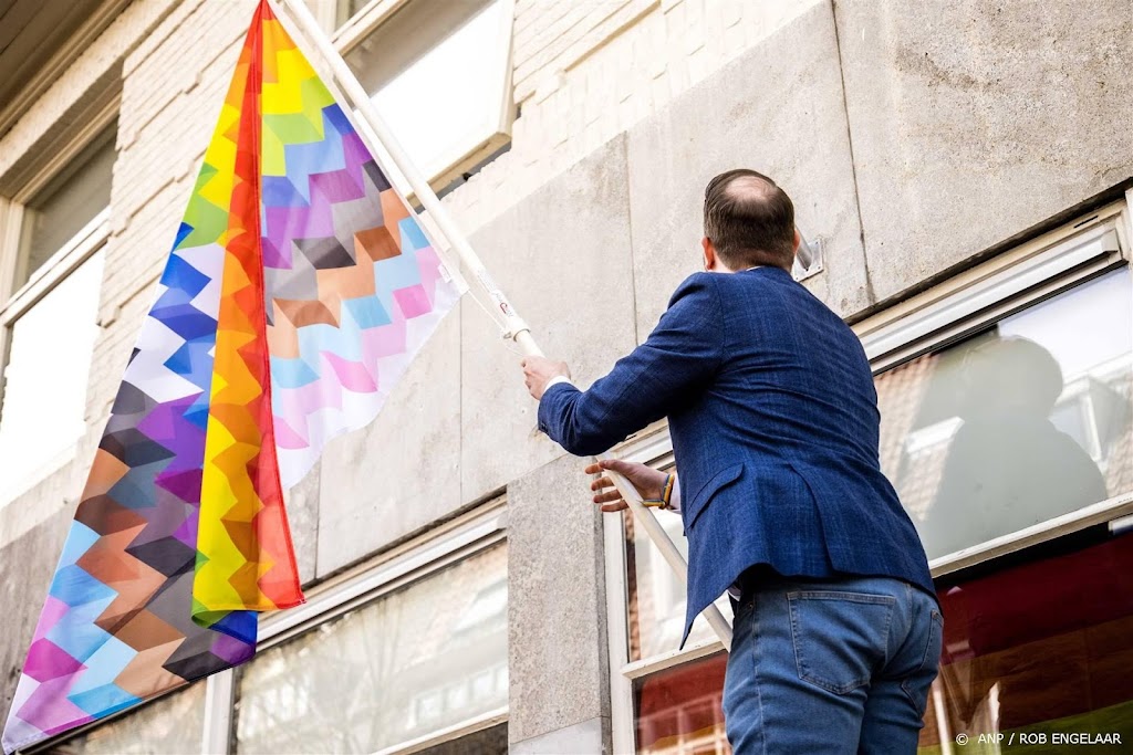 Regenboogvlag COC Eindhoven opnieuw gestolen