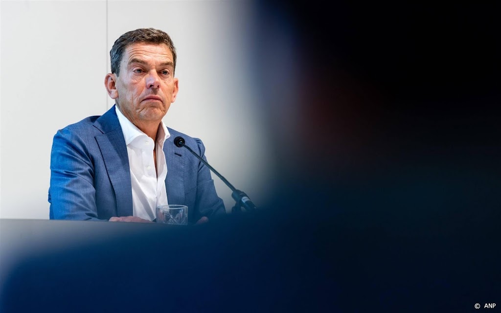 Interim-Schipholbaas waarschuwt voor nog meer krimp