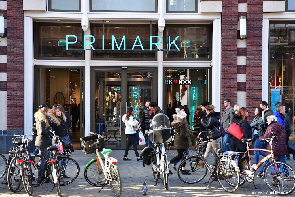 Winkelsluitingen kostten Primark-moeder miljoenen aan omzet
