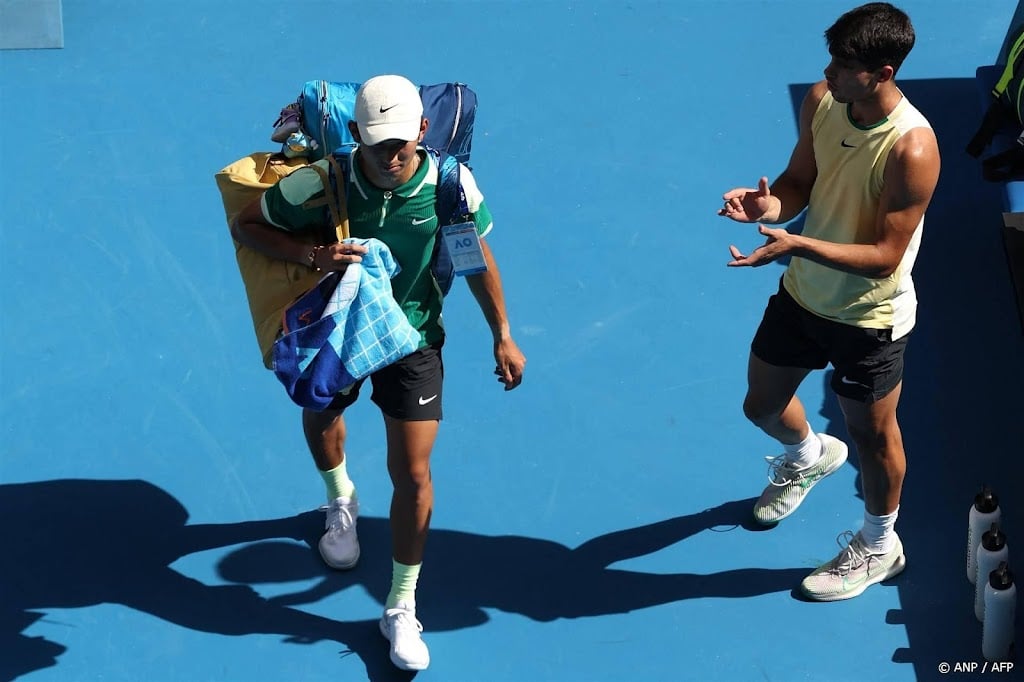 Alcaraz ziet Chinese tennisser Shang opgeven in derde ronde