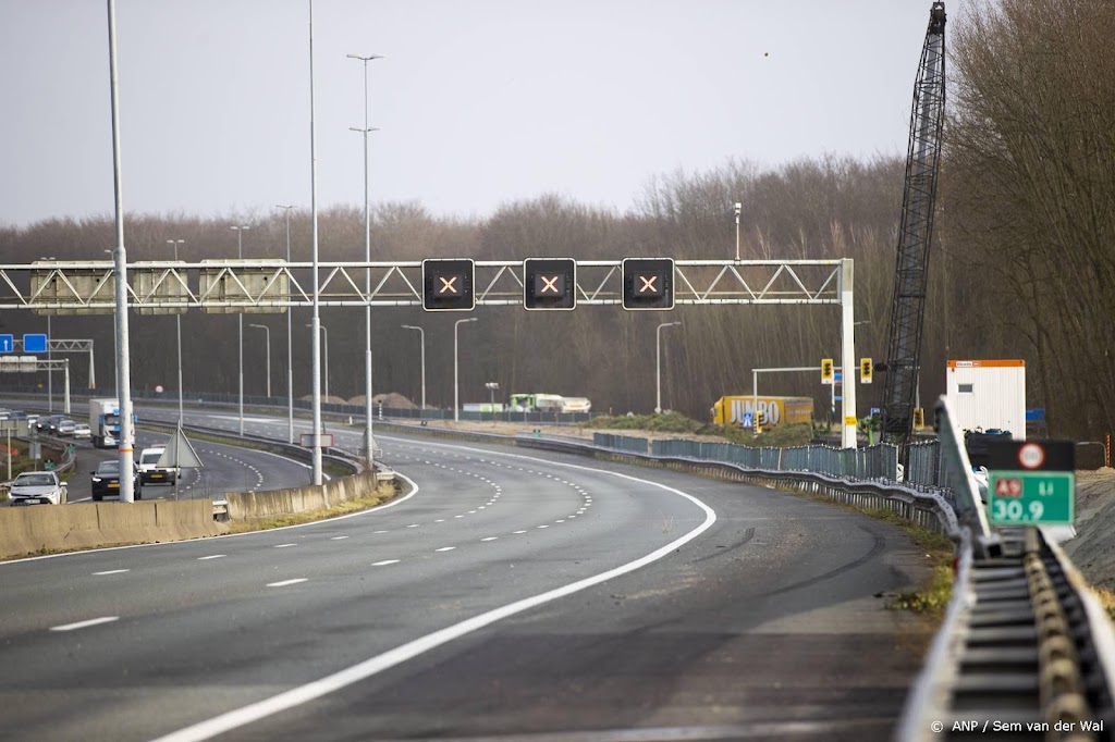 ANWB en Rijkswaterstaat waarschuwen voor hinder op weg door storm