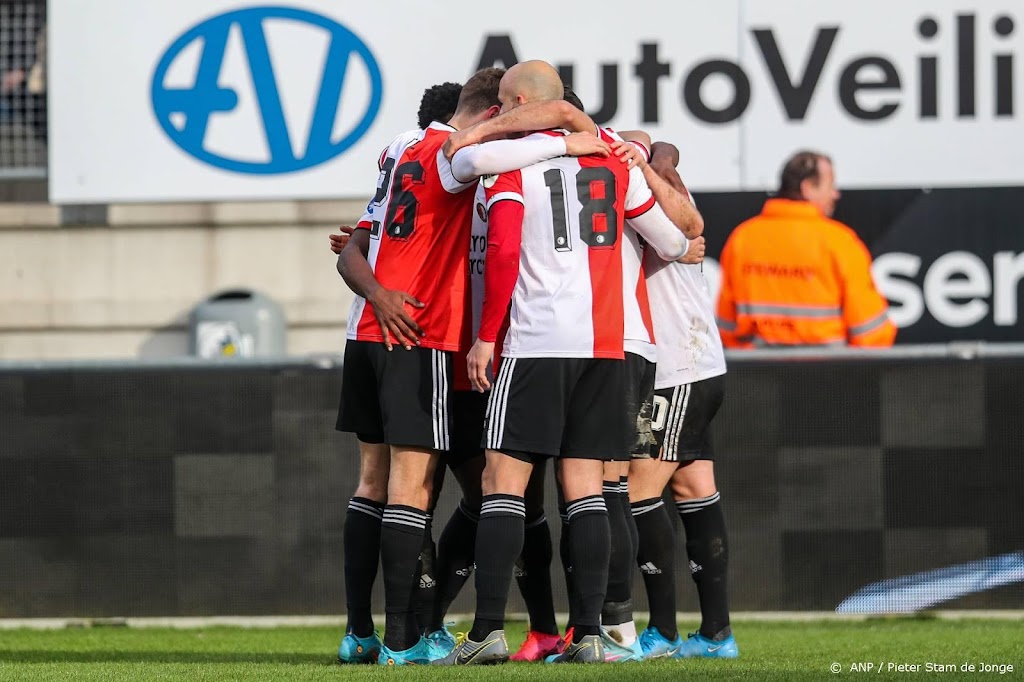 Feyenoord voor derde wedstrijd op rij met dezelfde elf