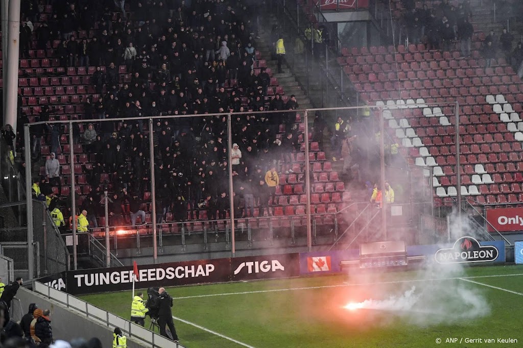 Vitesse biedt excuses aan voor wangedrag fans