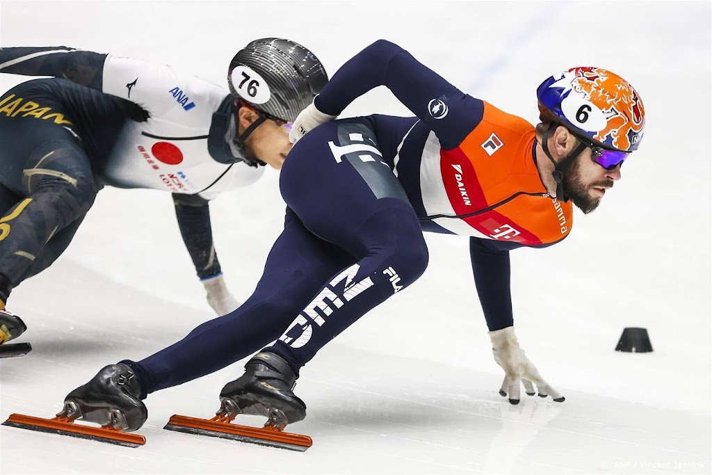 Knegt op drie afstanden bij WK shorttrack, Boer op 500 meter