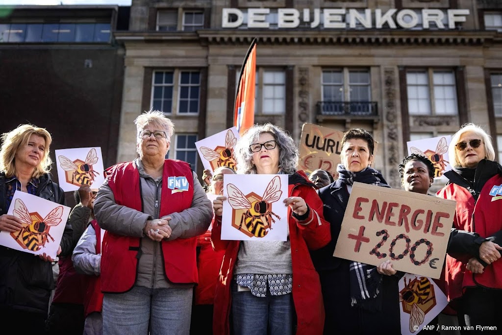 FNV: winkelpersoneel Bijenkorf staakt dinsdag voor vijftiende keer