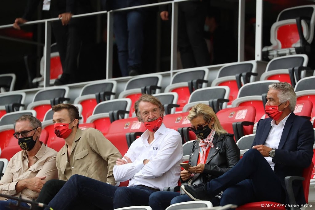 Manchester United bevestigt aandelenovername Ratcliffe