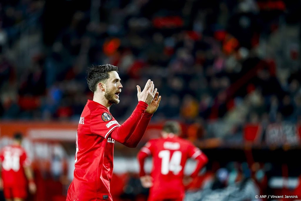 Van Wolfswinkel krijgt voorkeur boven Lammers bij FC Twente