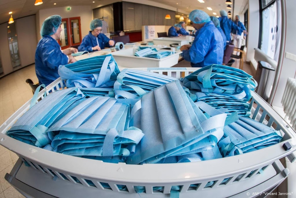 Ziekenhuis Delft gaat zelf 2000 mondmaskers per dag produceren