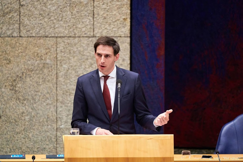 Hoekstra wijst oproep Italië voor inzetten EU-noodfonds af