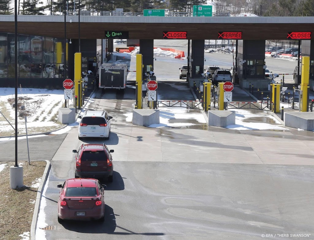 Grensverkeer VS met Mexico en Canada aan banden gelegd