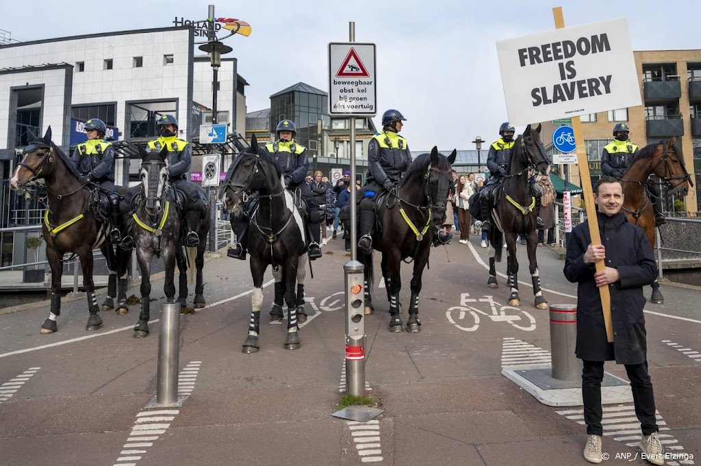 Acht aanhoudingen bij demonstratie op Museumplein