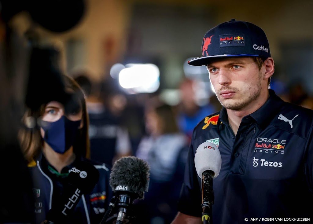 Wereldkampioen Verstappen begint seizoen met grote deceptie